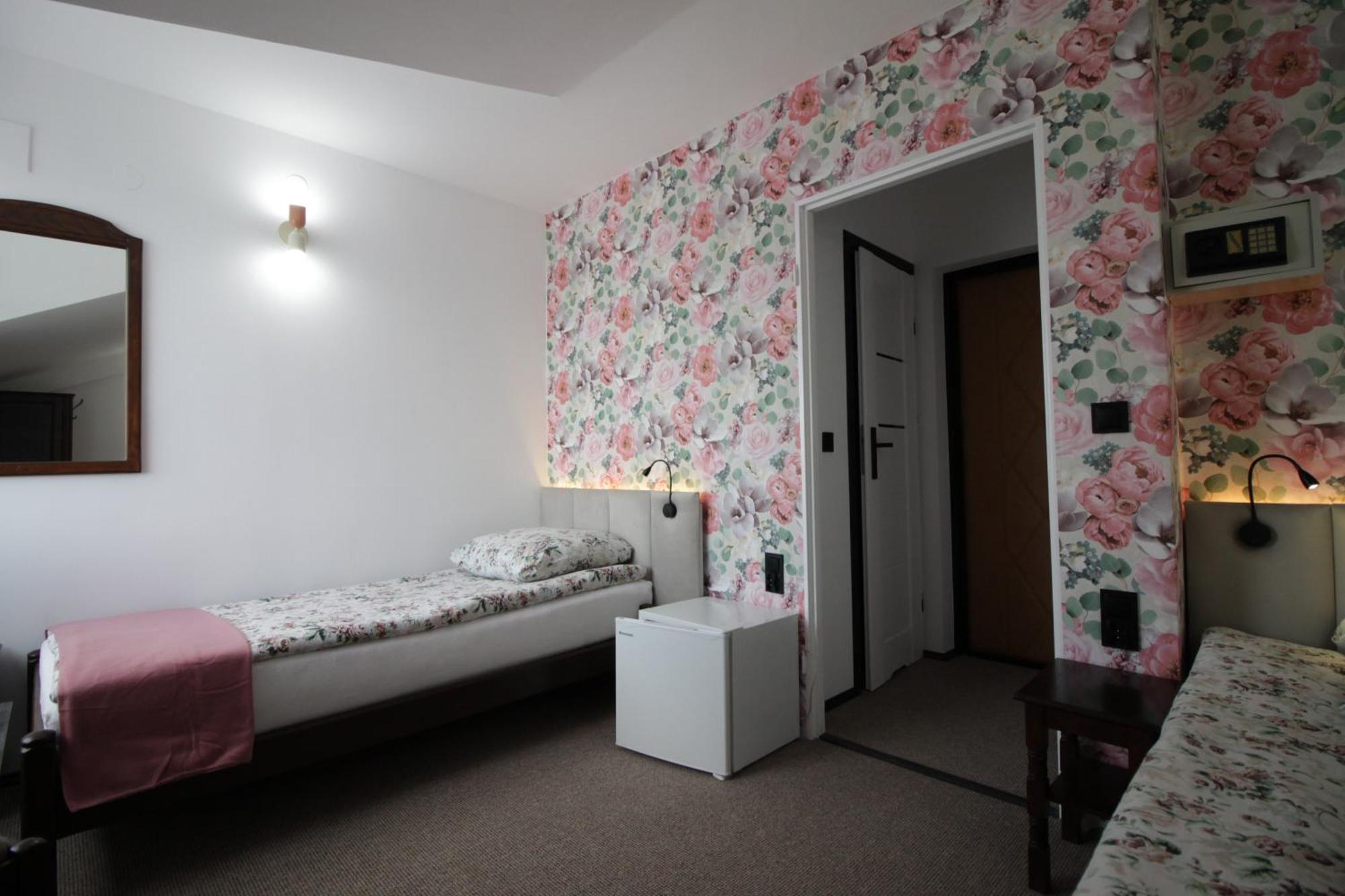 Motel Na Zbojeckiej Skawa Exterior photo